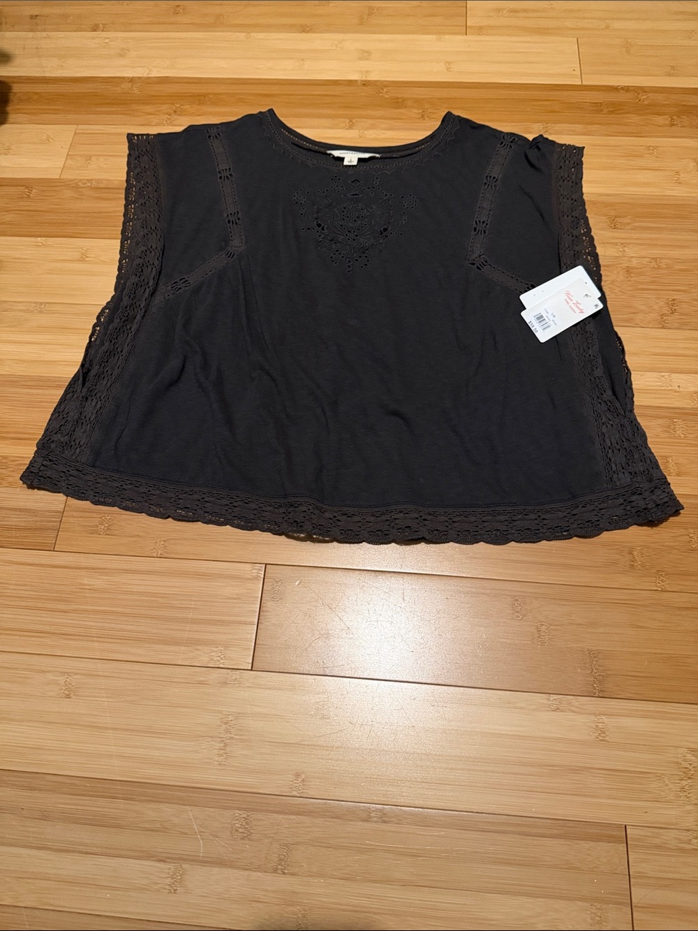 🤩 NWT Lucky Brand top